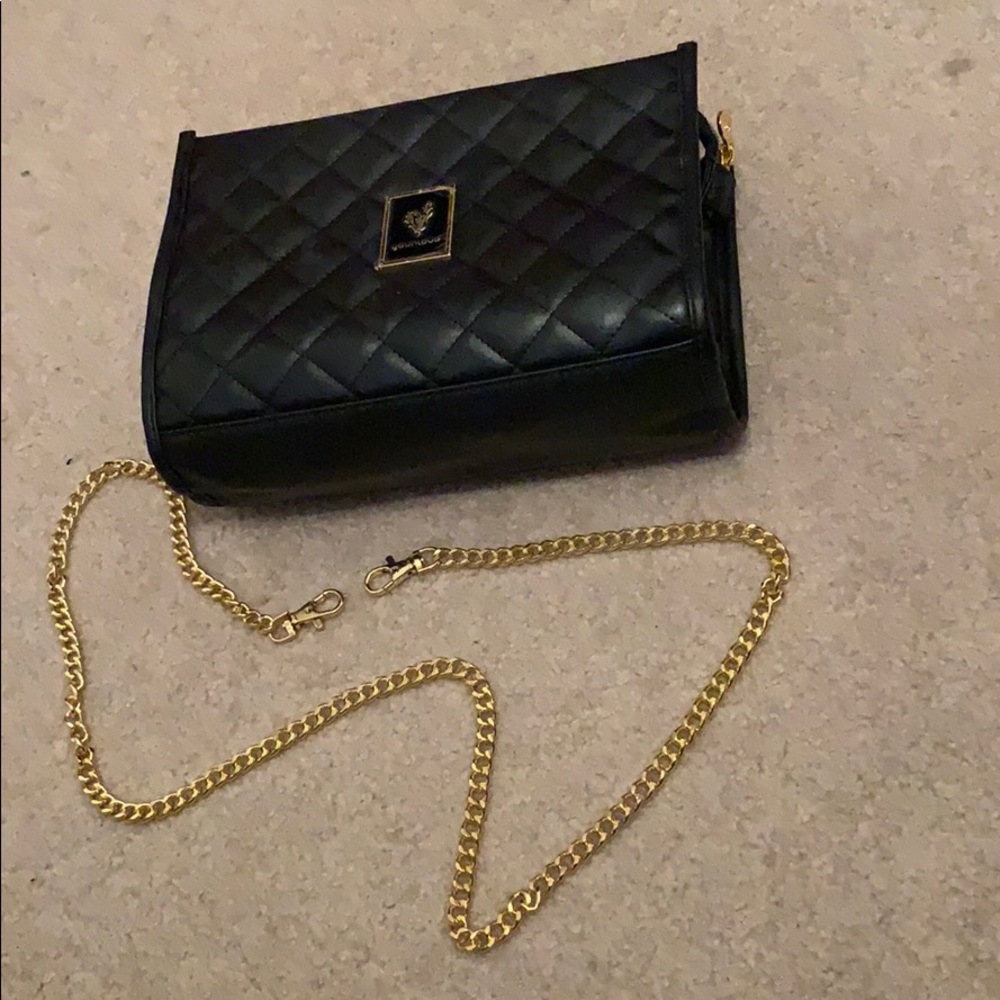 Younique 2018 collection bag.